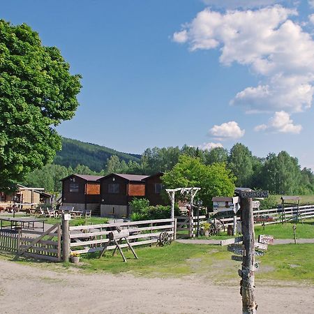 Sun Dance Ranch Bed and Breakfast Ekshärad Exterior foto