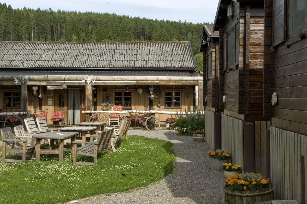 Sun Dance Ranch Bed and Breakfast Ekshärad Exterior foto
